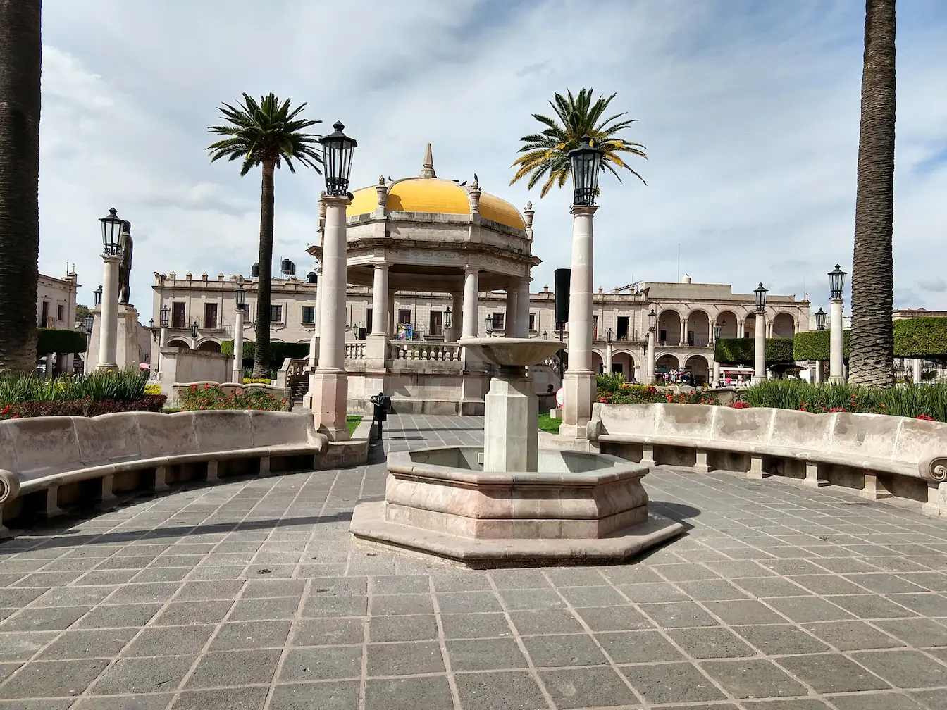 Day 020 - Yahualica plaza