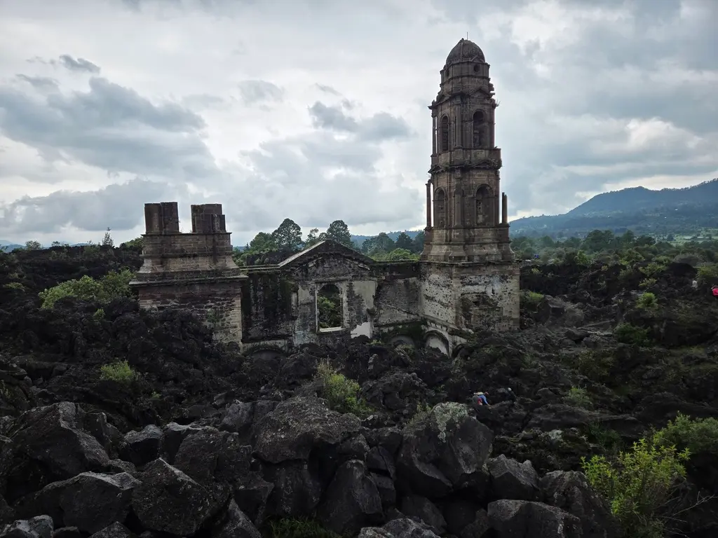 Day 024 - Church buried by volcanic rocks